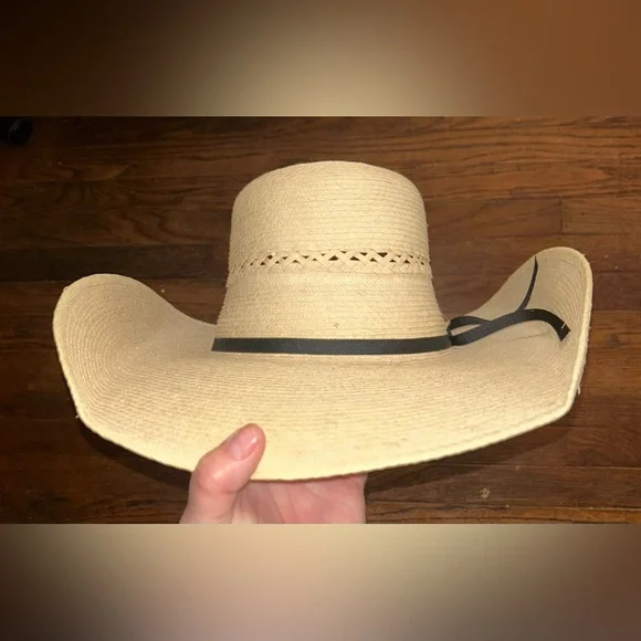 SunBody Cowboy hat Palm Leaf 5” brim - NEVER WORN